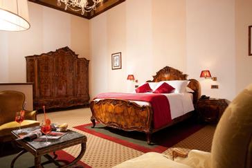 Hotel Nazionale | Rome | hotel-nazionale-executive-room-5